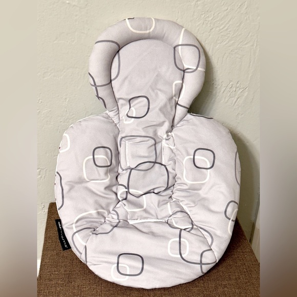 4moms RockaRoo and MamaRoo Infant Insert, Reversible Design NWOT - Picture 5 of 8